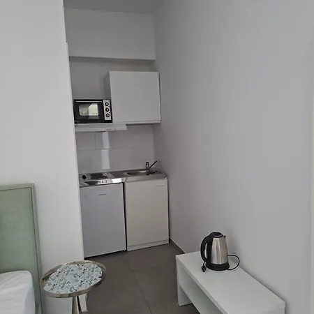 Mila Apartmaji * 波尔托罗